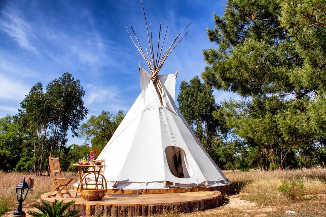 Goodmuda Tipi'S Hotel Grandola Exterior photo